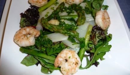 Salade asperge met grote garnalen